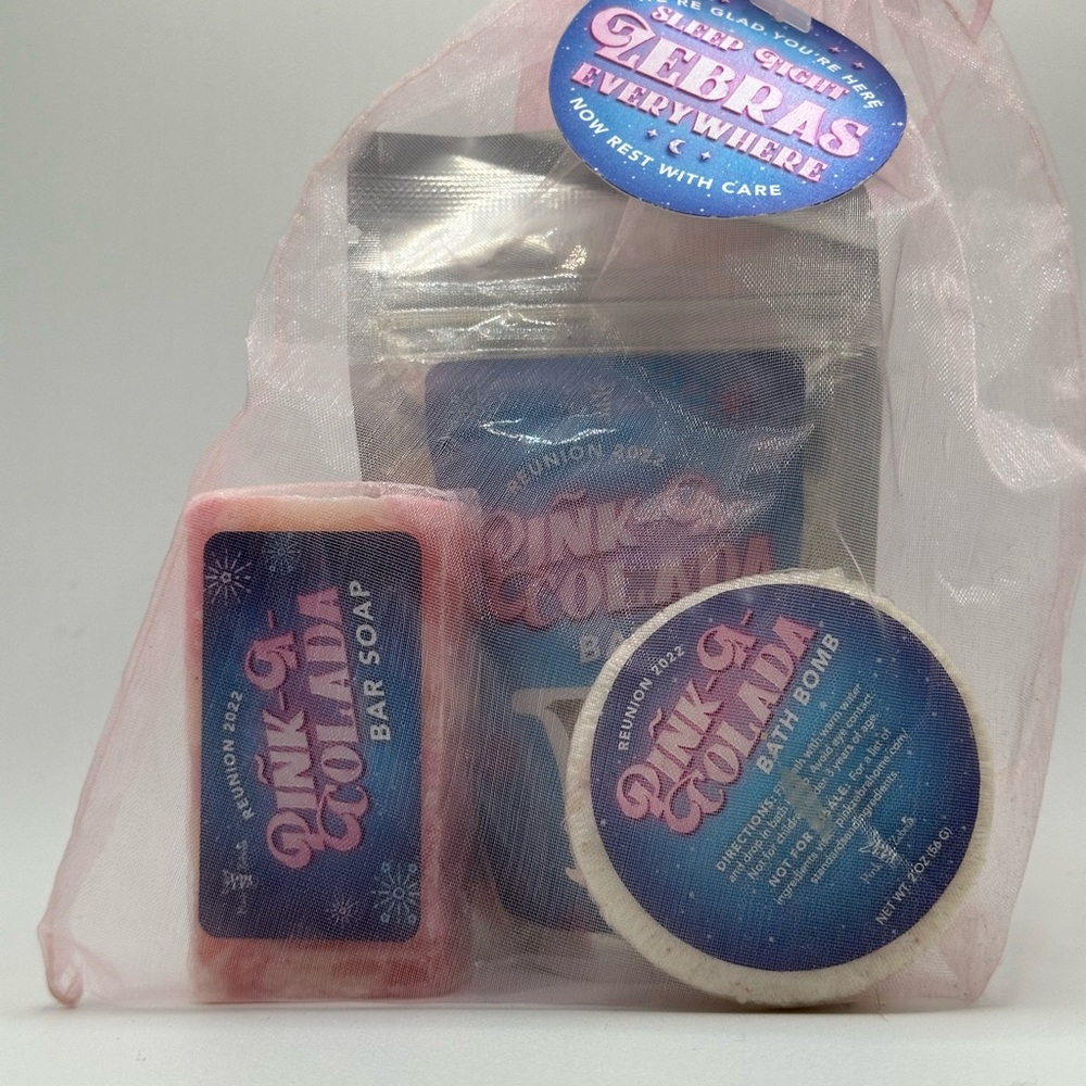 Pink A Colada Bath Set